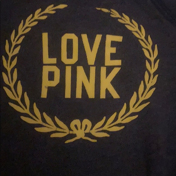 Pink sweatshirt - Picture 2 of 4